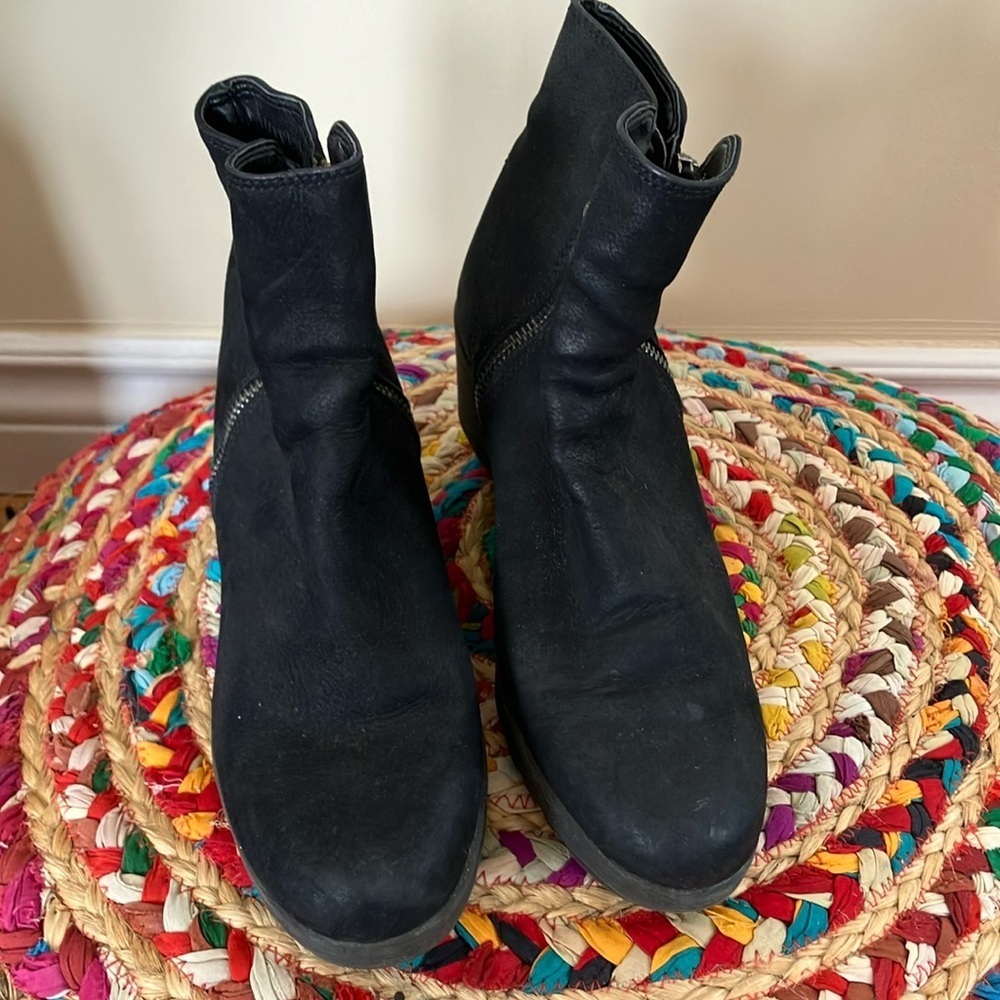 THE FLEXX Black Leather Wedges Ankle Boots